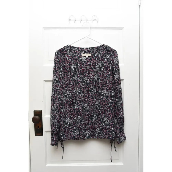 LOFT Tops - Loft Floral Blouse top blue size XS